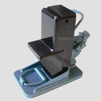 Toe Jack. Zwicky / Kenhi 1527 Hydraulic Jack. 20T on Head, 15T on Toe